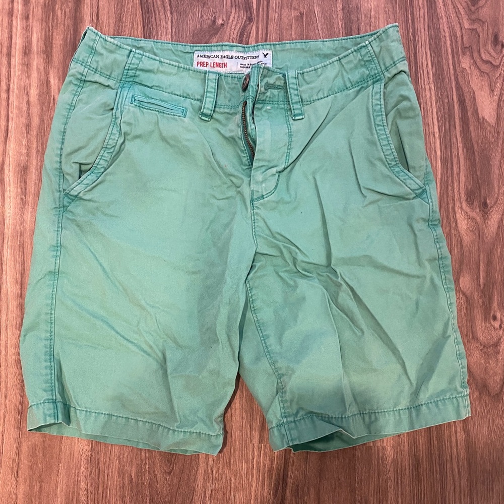 American Eagle Prep Length Shorts Sz30